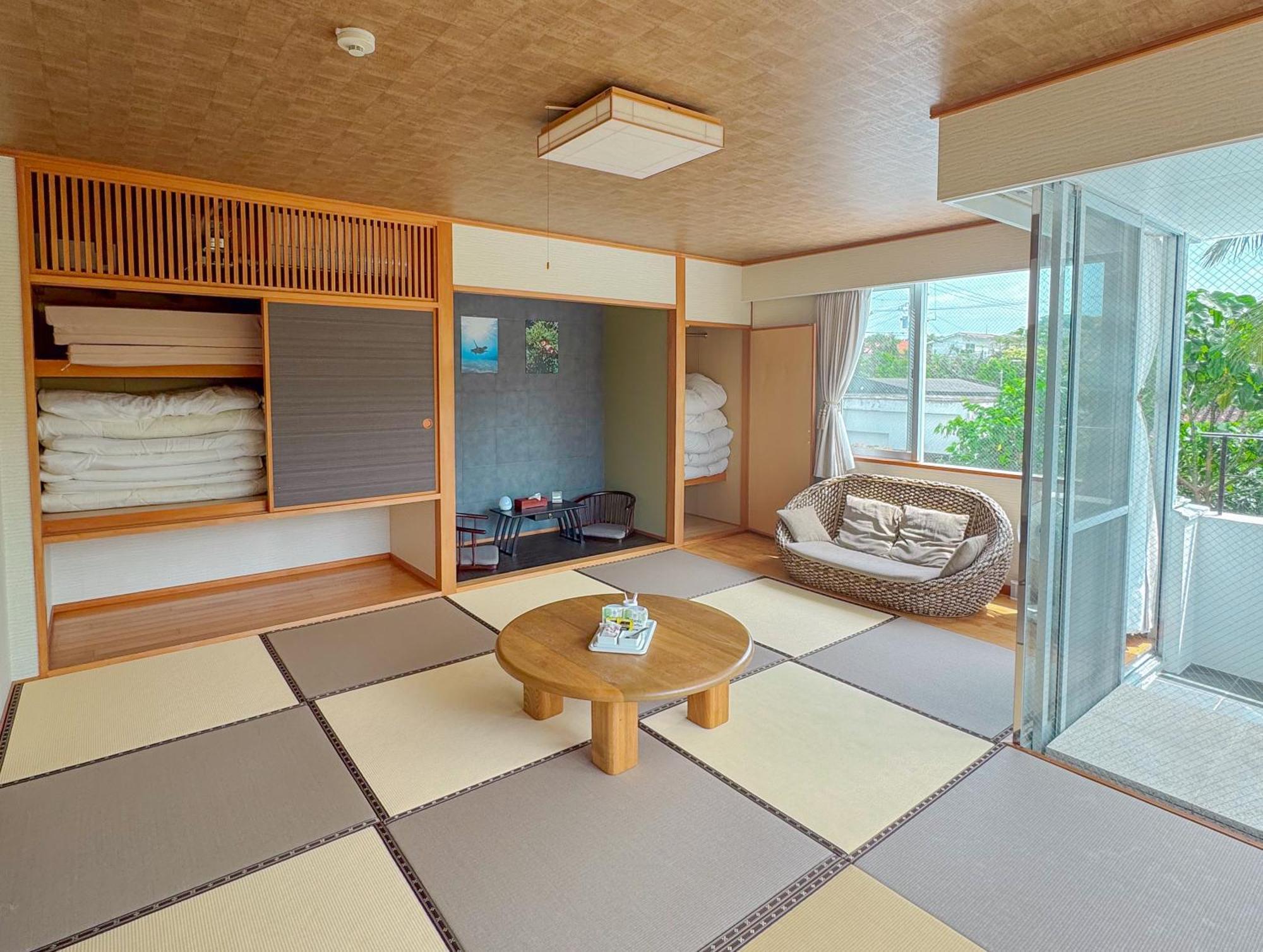Hotel Alaise De Bale Ishigaki à Ishigaki  Extérieur photo