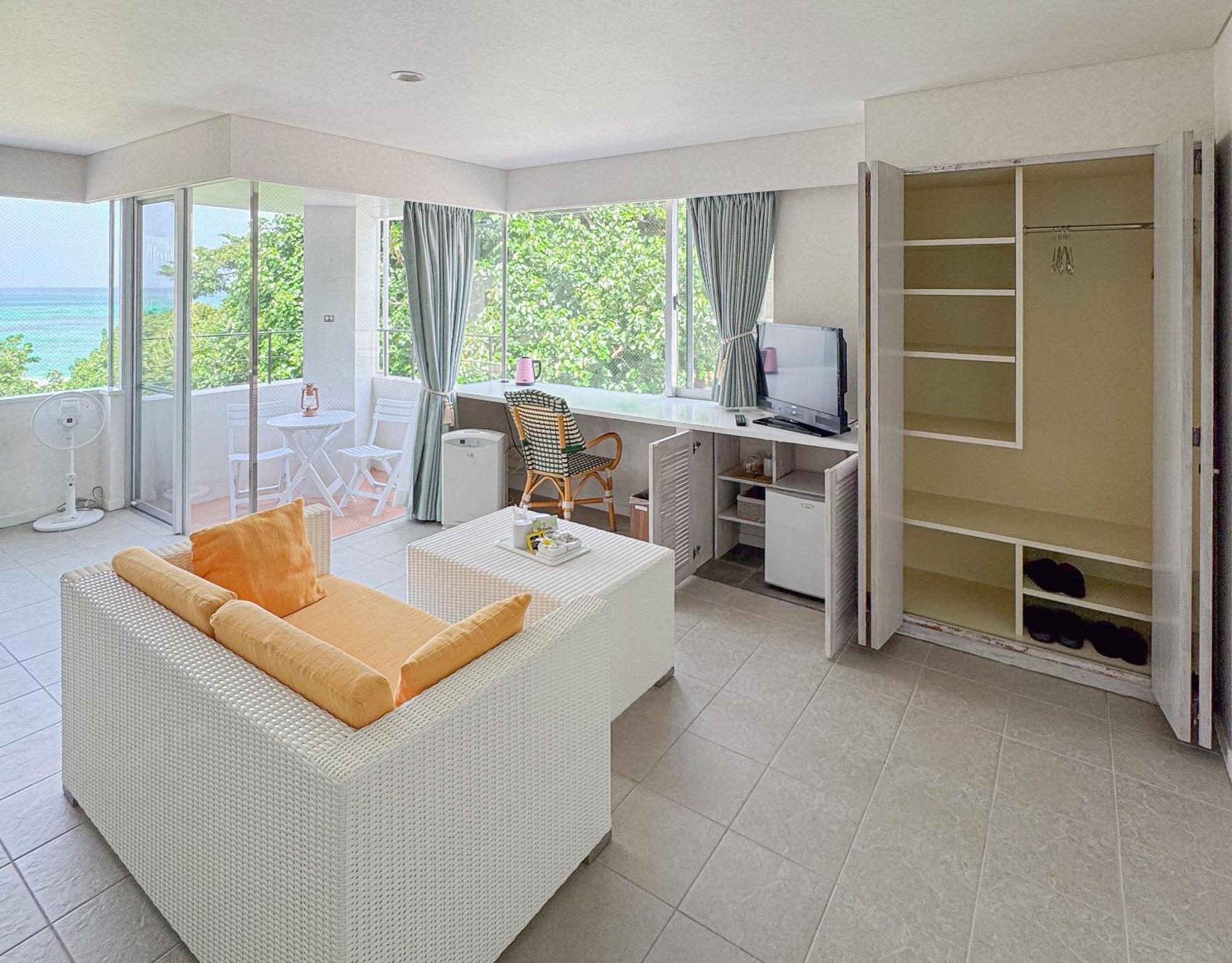 Hotel Alaise De Bale Ishigaki à Ishigaki  Extérieur photo